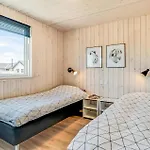 8 Bedroom Cozy In Holiday home