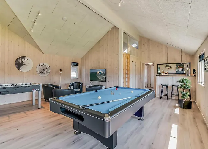 8 Bedroom Cozy In * Norre Nebel