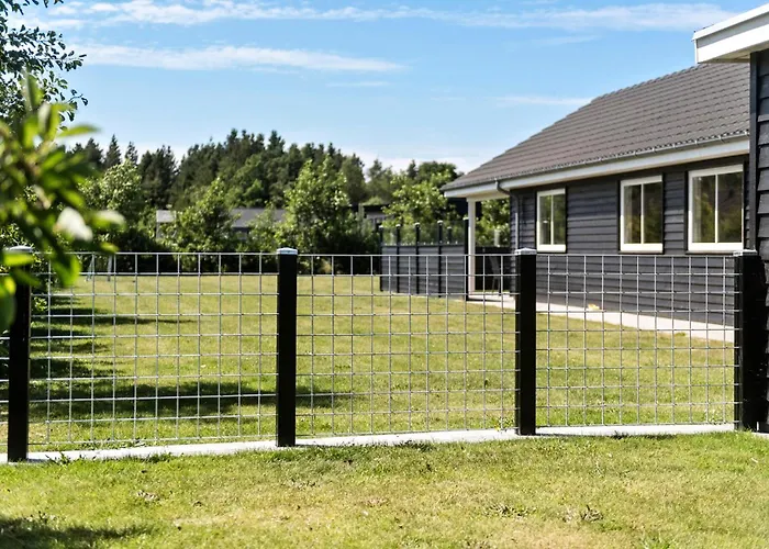 Дом отдыха 8 Bedroom Cozy In *